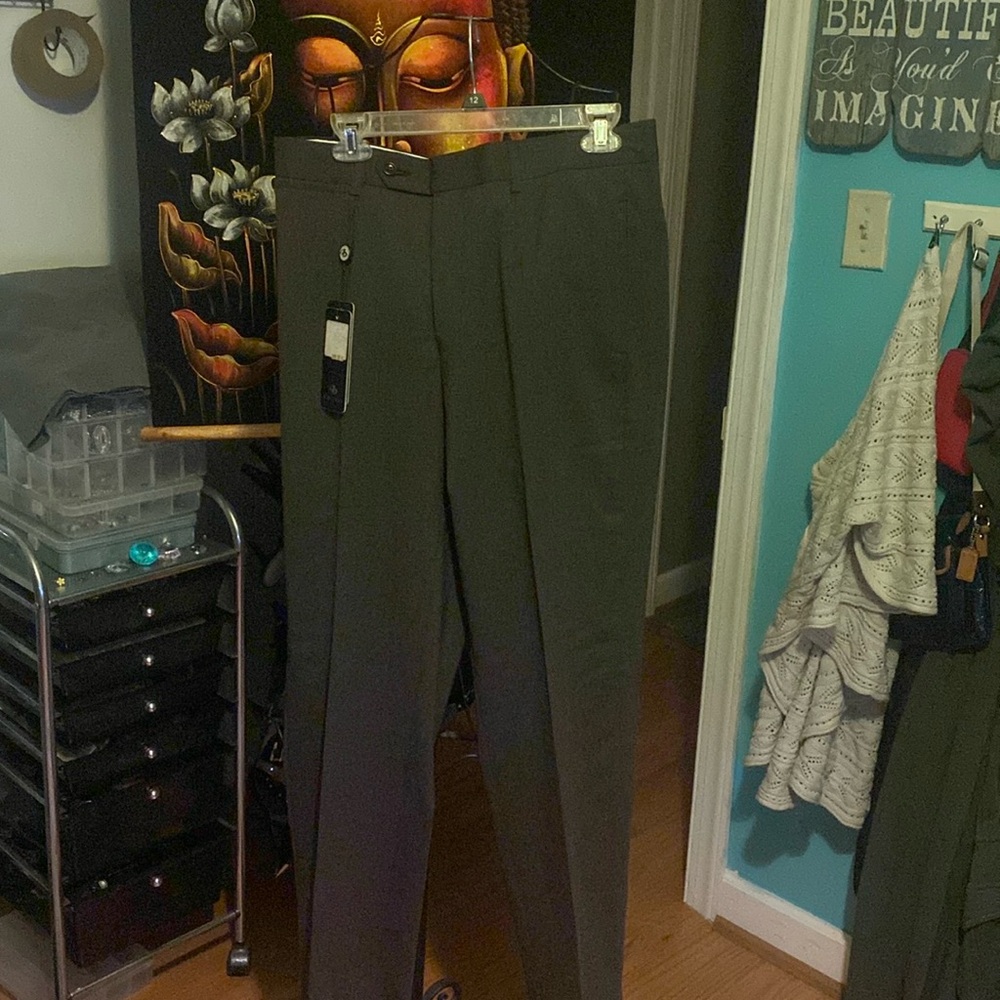 Bitsianni Mens dress pants NWT